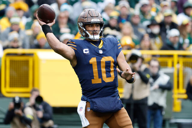 9031370_web1_9031370-38404653ed9745c2937aab69e022c338