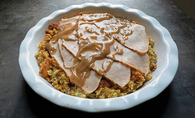 9032289_web1_GTR-ThanksgivingMeal102-113125