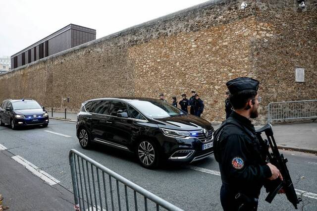 9034513_web1_2025-11-10T141922Z_1_LYNXMPELA90QM_RTROPTP_3_FRANCE-JUSTICE-SARKOZY