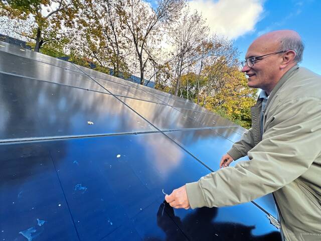 9035152_web1_her-solar-112025-2