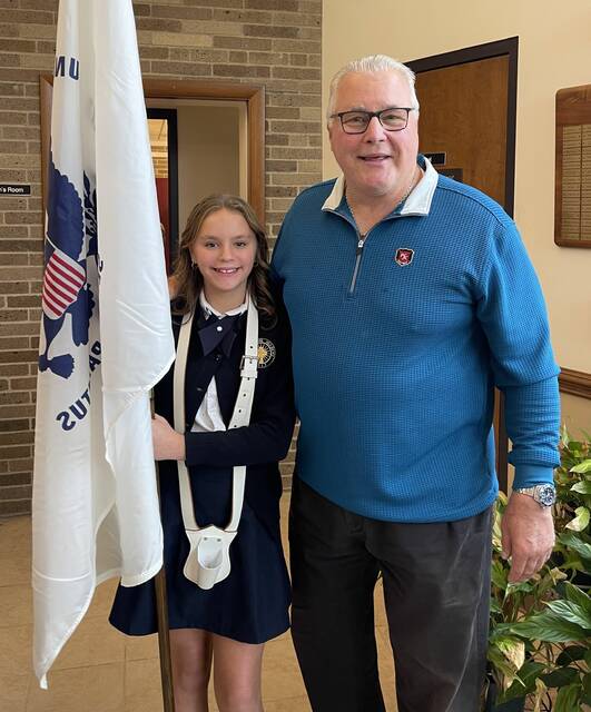 9035424_web1_naj-HCgirlZuccher-121125