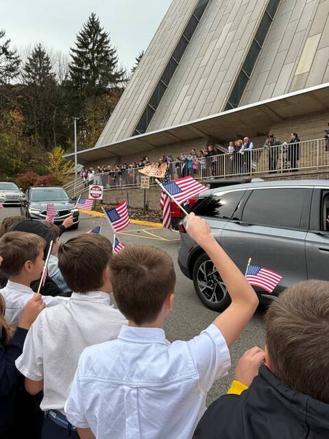 9035424_web1_naj-HCkidswaveflags-121125