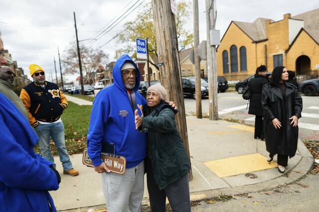 9036104_web1_GTR-PeteHill5-111125