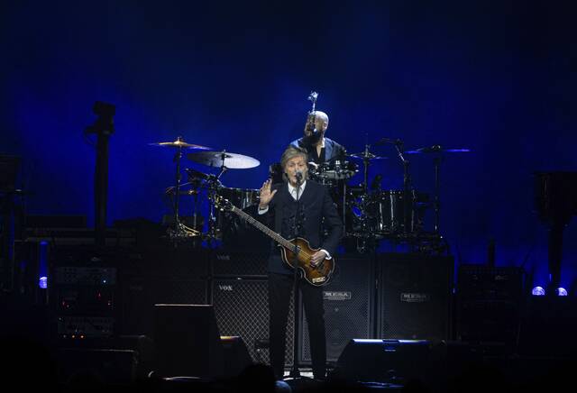 9036745_web1_ptr-PaulMcCartney-11122511