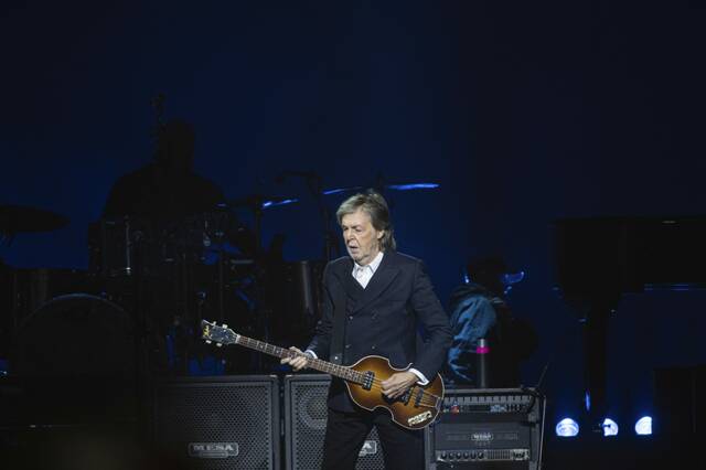9036745_web1_ptr-PaulMcCartney-1112257