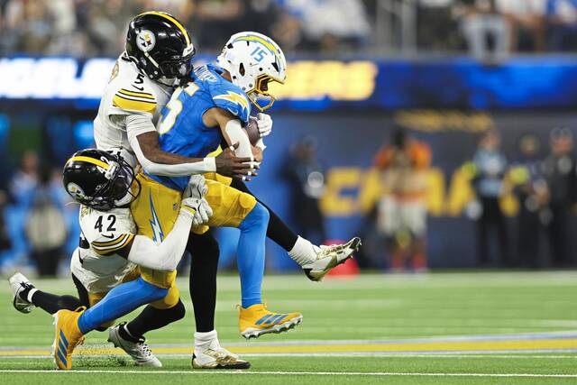 9036759_web1_AP25314718001469