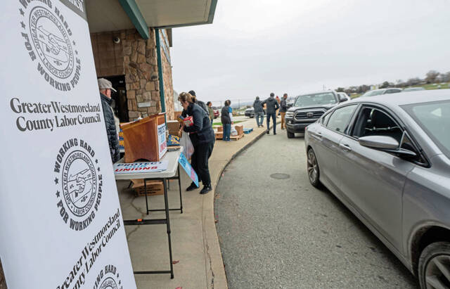 9036975_web1_gtr-TSAfood102-111325