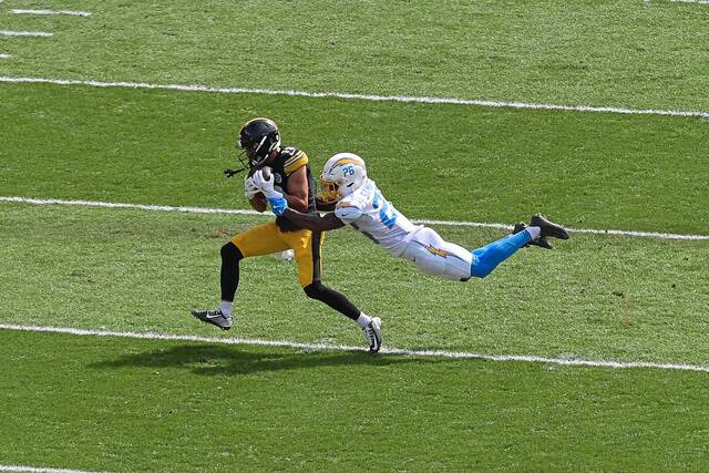 9037264_web1_AP24266769239364