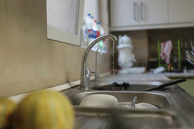 9038654_web1_2025-11-12T133910Z_1_LYNXMPELAB0QI_RTROPTP_4_IRAN-DROUGHT