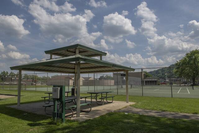 9038911_web1_vnd-eastdeerparks1-052224