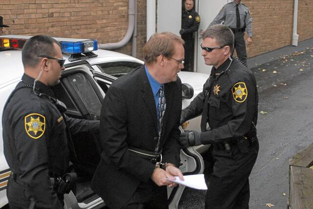 9039007_web1_gtr-liv-dateline-foley-111519