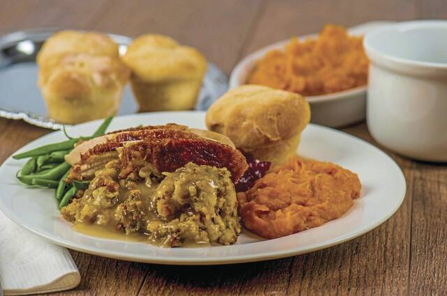 9039957_web1_Thanksgiving-dinner-2-WEB