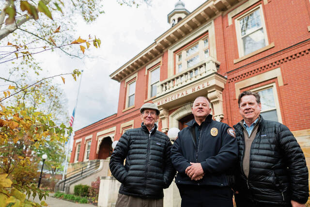 9040932_web1_SEW-SewGlenPolice2-112025