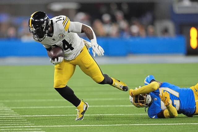 9043409_web1_ap25314084453416