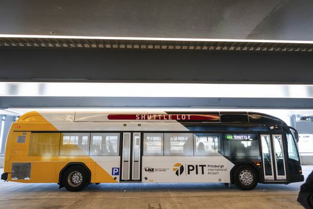 9043545_web1_PTR-AirportParking8-111325