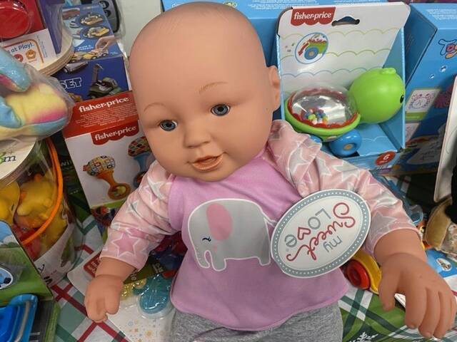 9043675_web1_ptr-UPMCGifts-3