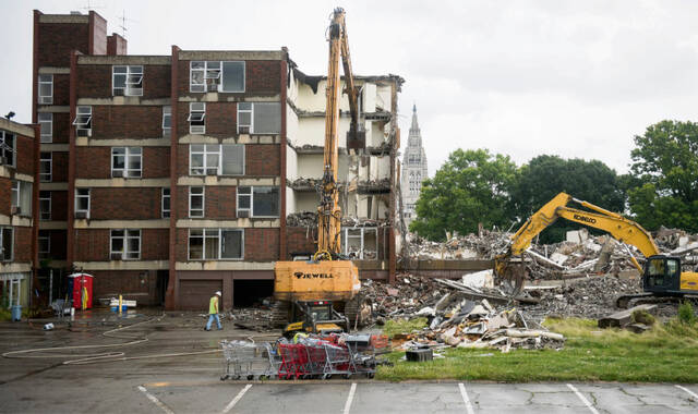 9046747_web1_ptr-pennplaza-062317