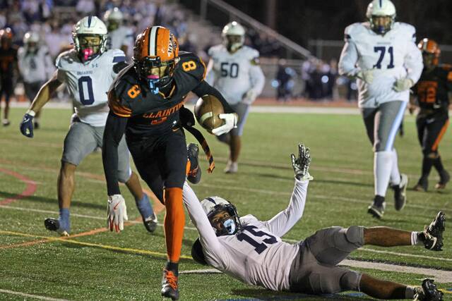 Clairton fends off Bishop Canevin to earn a shot at a return to WPIAL glory