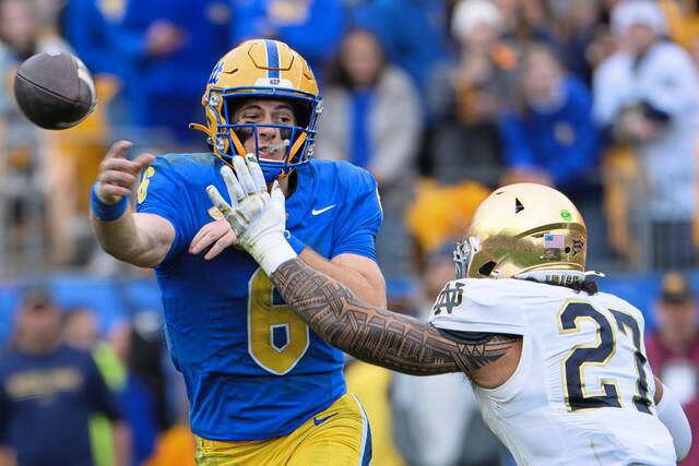 9049136_web1_gtr-Pitt9-111625