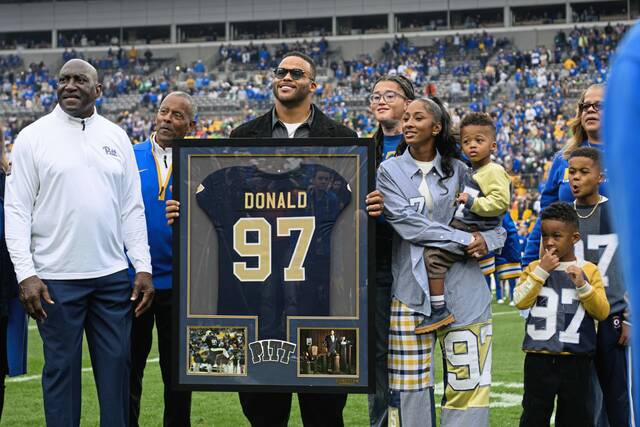 9049139_web1_gtr-AaronDonald6-111625