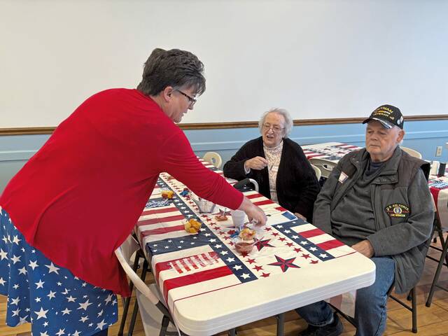 9049407_web1_vnd-vetsbreakfasts6-111625