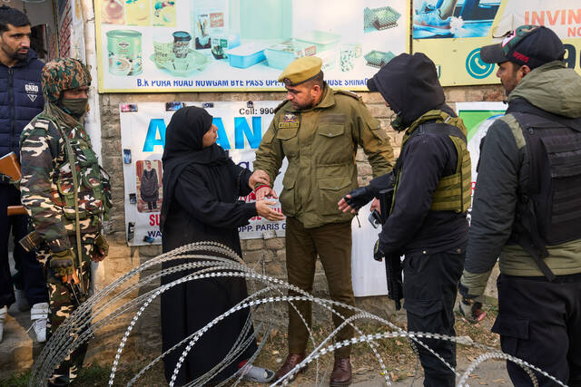 9049482_web1_9049482-bdfe17f053984faeb8b97e3172380186