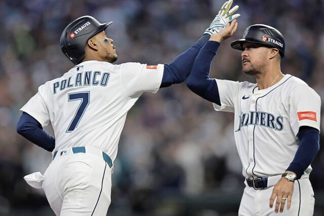 9049890_web1_AP25279702170859