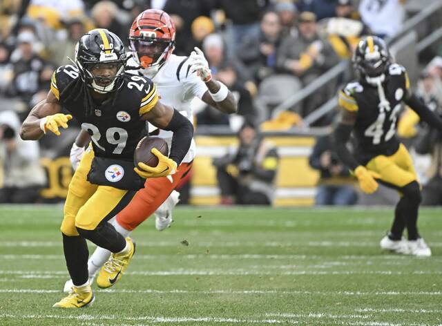 9051415_web1_ptr-SteelersBengals24-111725