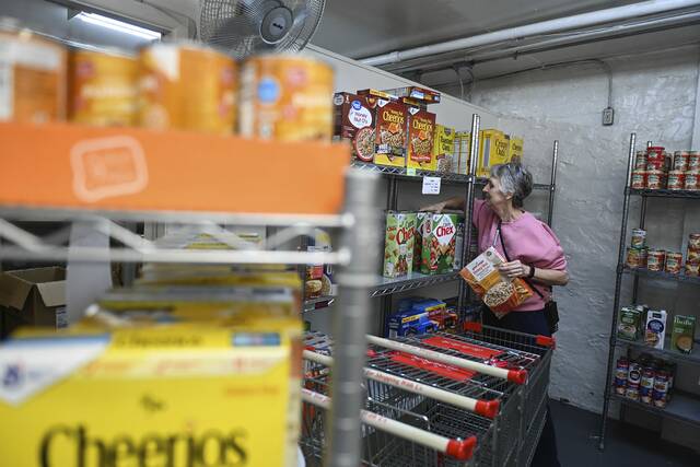 9054269_web1_her-foodresources006-111825