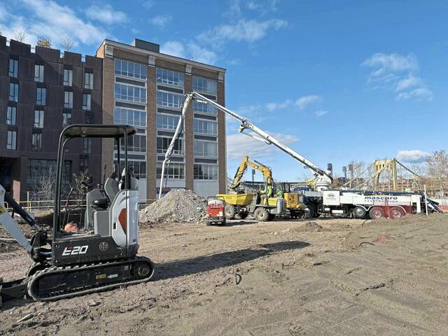 9054589_web1_ptr-artslandingtour-2 9054589_web1_ptr-artslandingtour-2