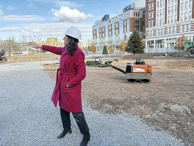 9054657_web1_ptr-ArtsLandingTour-1