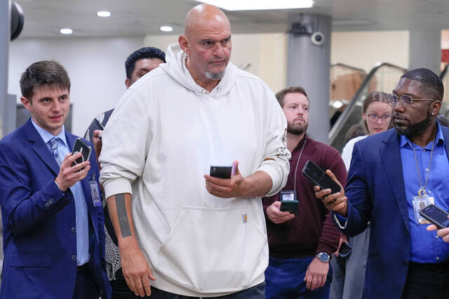Sen. John Fetterman returns to D.C. after hospitalization, speaks at conference for Jewish leaders