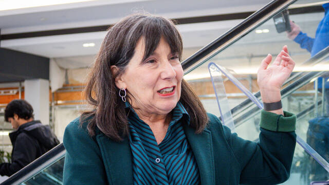 9055972_web1_ptr-DayOneAirport-111925-Lady-2