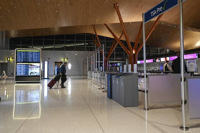 9055972_web1_ptr-dayoneairport002-111925