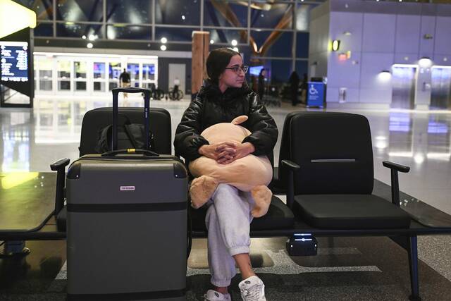 9055972_web1_ptr-dayoneairport003-111925