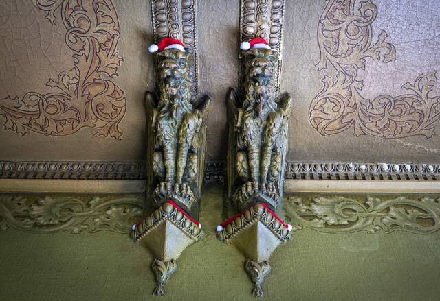 9056337_web1_her-sauer3-112025