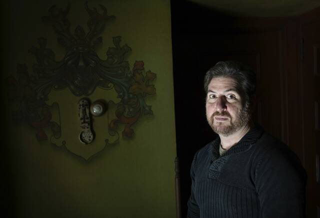 9056337_web1_her-sauer7-112025