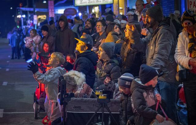 9056777_web1_gtr-lo-lightnorwin12-112125