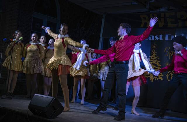 9056777_web1_gtr-lo-lightnorwin3-112125