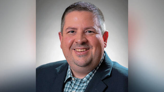 9057712_web1_gtr-KristopherCardiff-WEB