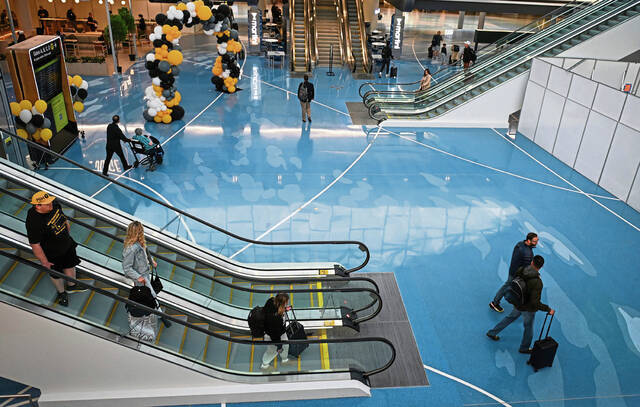 9057826_web1_ptr-dayoneairport017-111925