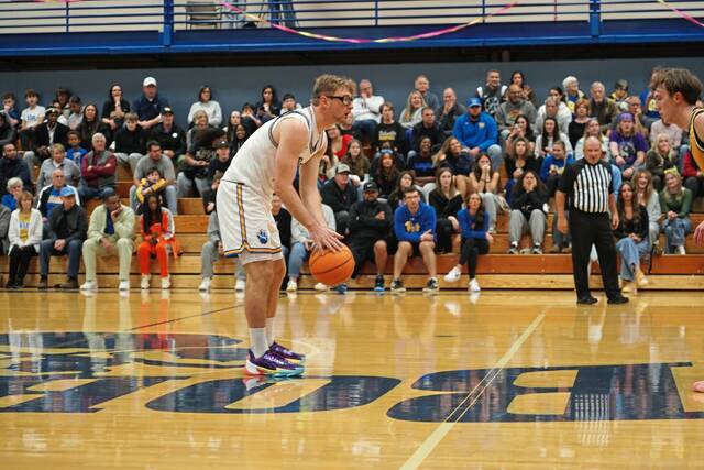 9058867_web1_gtr-Marinchak-112425