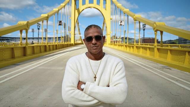 9059632_web1_ptr-RobertoJr-Caring-1