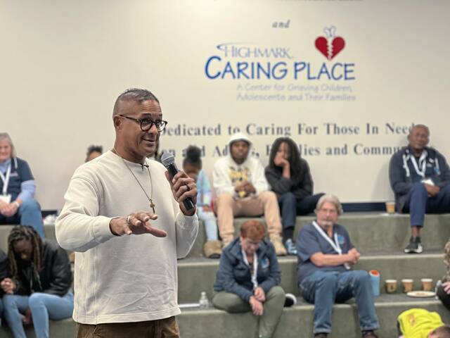 9059632_web1_ptr-robertojr-caring-2