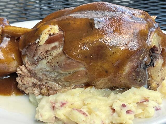 9061527_web1_her-brickbarrel-112725-14