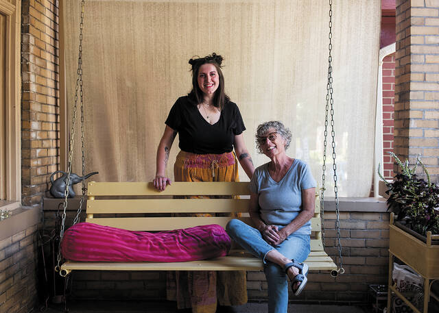 9062973_web1_part-agefrienddiff2-112025