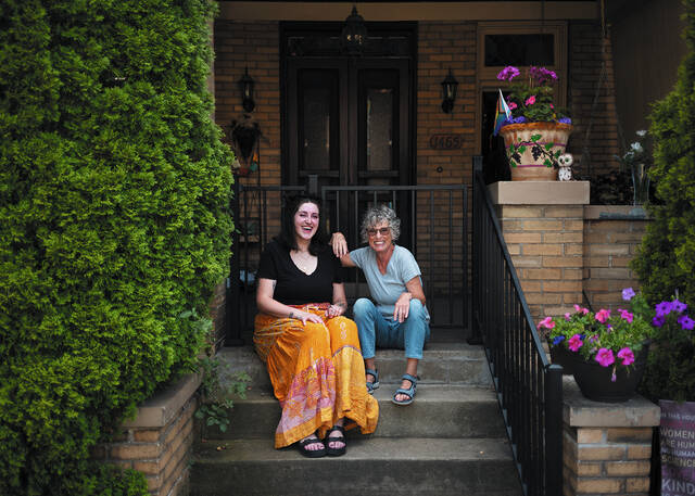 9062973_web1_part-agefriendDiffxx-112025