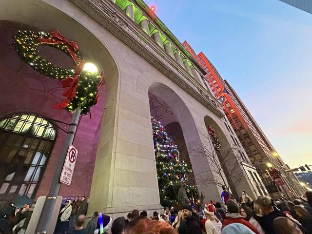 9063765_web1_ptr-lightup2