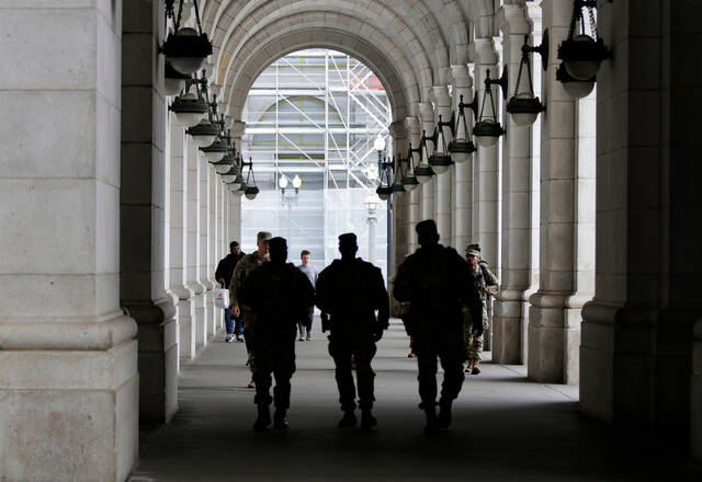 9064933_web1_AP25301764563539