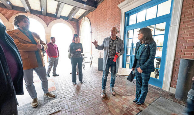 9065462_web1_vnd-NKArts101-112225